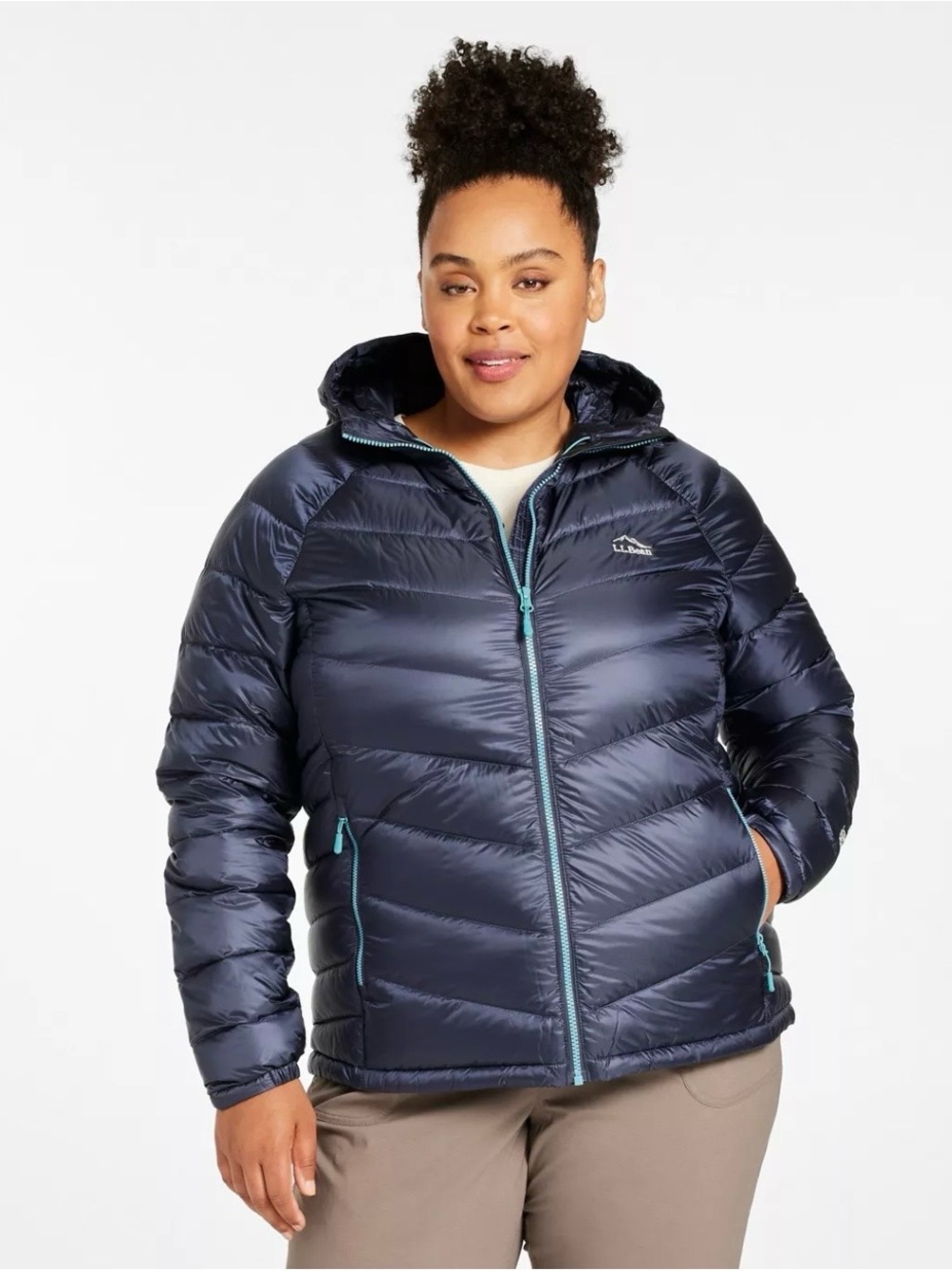L.L. Bean Women's Ultralight 850 Down Hooded Jacket